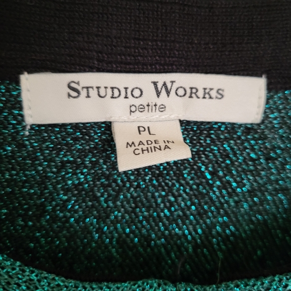 Studio Works Green & Black Sparkle Top Sz PL - Picture 3 of 4
